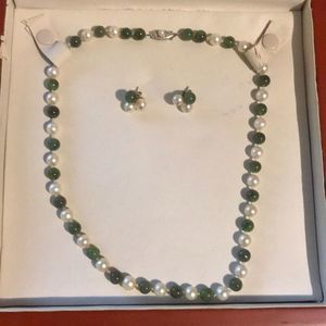 Genuine Pearl and Jade necklace 14k gold Clasp.